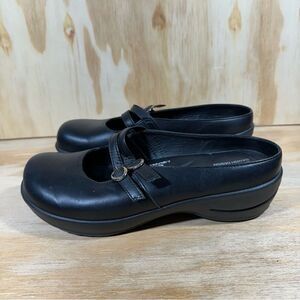 Sanita Black Leather Clogs Women’s Size 8